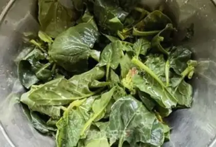 Make Scrambled spinach step 3
