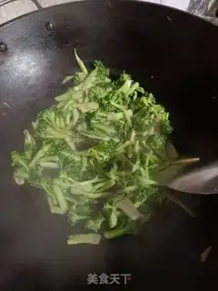 Make Fried blue flowers step 5