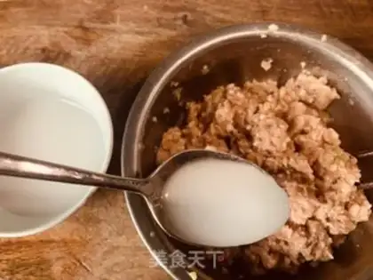 Make Freshly fragrance lion head step 6