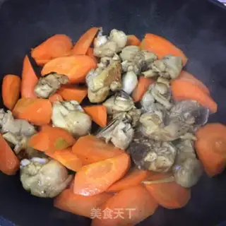 Make Flaming chicken legs with mushroom carrots step 6
