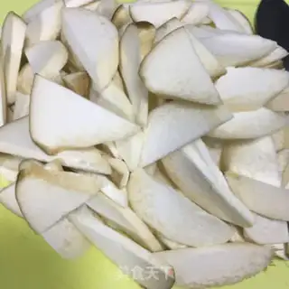Make Pyramid pretzels step 1