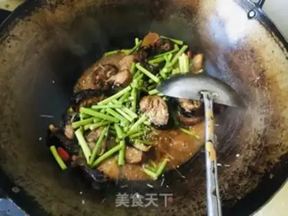 Make Garlic sauce and duck step 6