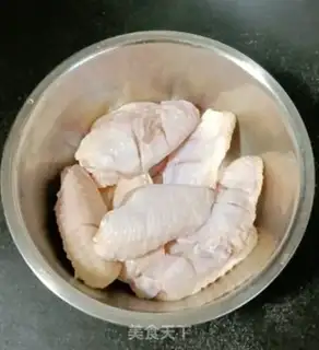 Make Honey-cooked chicken wings step 2