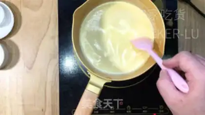 Make Homemade milk buns step 5