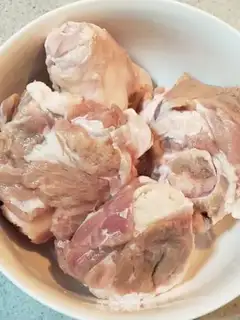 Make Roach and lamb soup step 0