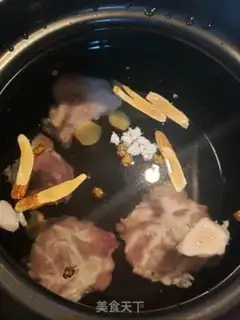 Make Roach and lamb soup step 3