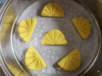 Make Pumpkin loaf step 13