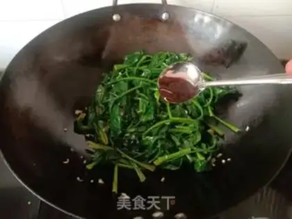 Make Garlic spinach step 5