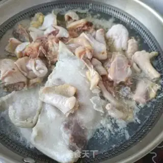 Make Pork-skin rooster step 2