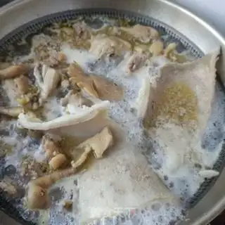 Make Pork-skin rooster step 3