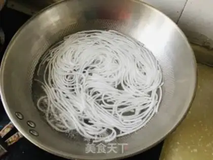 Make Sour sauce step 0
