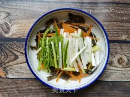 Make Carrot peppers with sea cucumber step 6