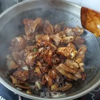 Make Pork-skin rooster step 17