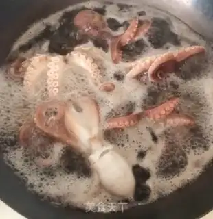 Make White octopus step 0
