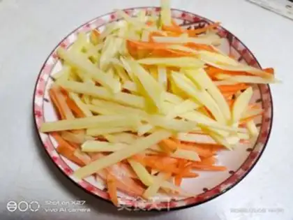 Make Carrot with potatoes step 0