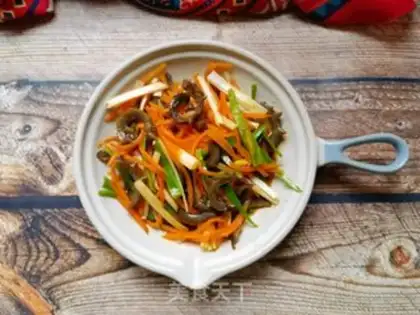 Make Carrot peppers with sea cucumber step 10