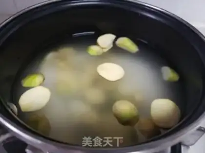 Make Chicken rice congee step 2