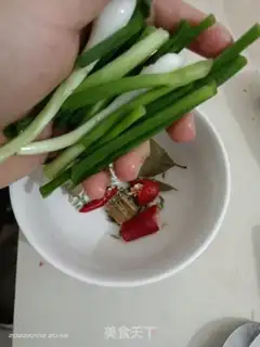 Make Spicy duck chin step 2