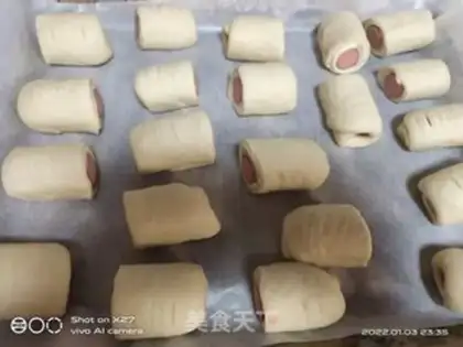 Make A mini ham sausage roll step 9