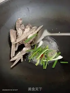 Make Spicy duck chin step 3