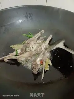 Make Spicy duck chin step 4