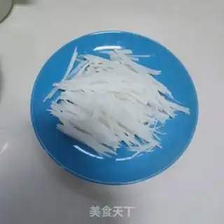 Make Porridge with radish shrimp step 0