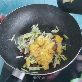 Make Porky and yellow eggs step 7