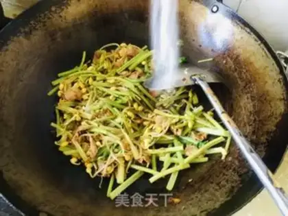 Make Celery sprouts step 7