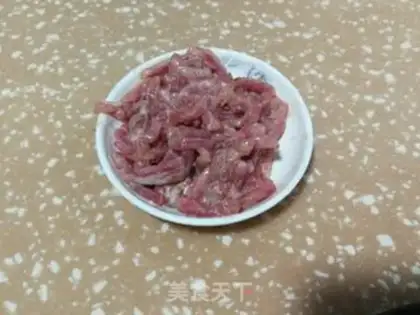 Make Scrambled meat and powdered pork step 1