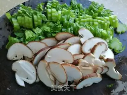Make Chicken mushroom mustard step 1
