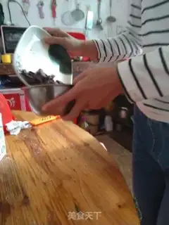 Make Happy chocolate step 1