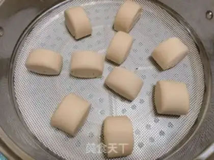 Make Slash the buns step 8