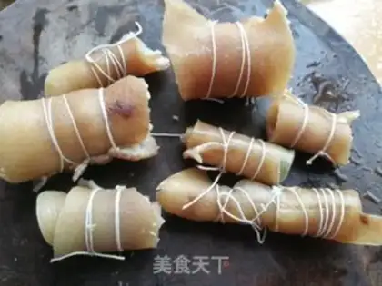 Make Five pig rolls step 1