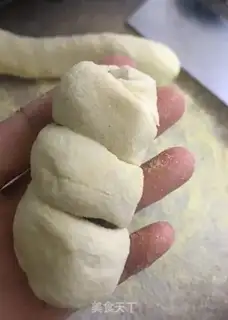 Make Sugar trim sausage rolls step 7