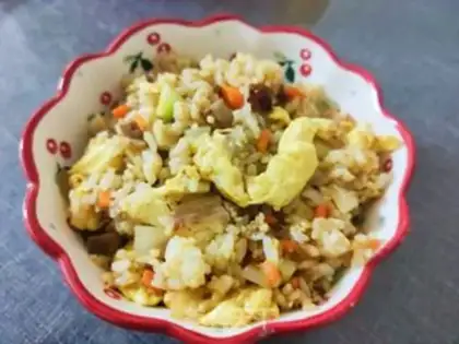 Make Weenie egg fried rice step 10