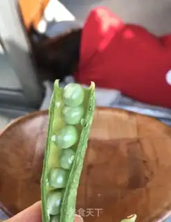 Make Twin-ball pea soup step 1