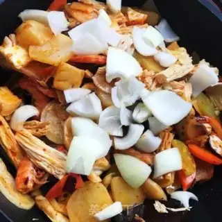 Make A spicy vegetable pot step 13