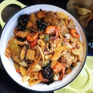 Make A spicy vegetable pot step 15