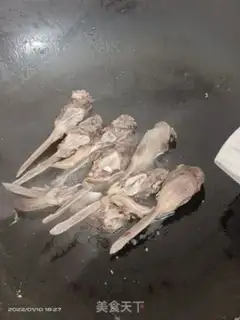 Make Pepper salt duck chin step 6