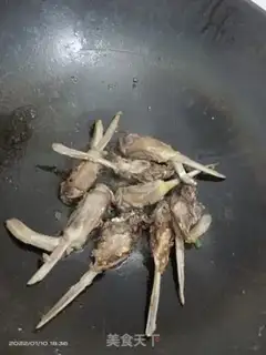 Make Pepper salt duck chin step 7