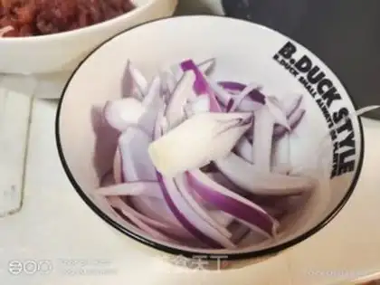 Make Onion beef step 1