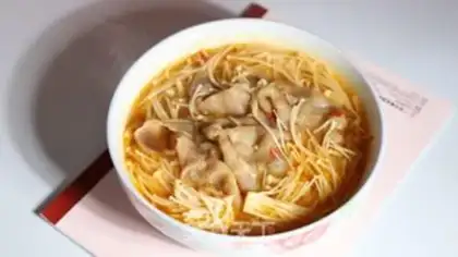 Make Gold-cracking mushroom beef gravy step 5