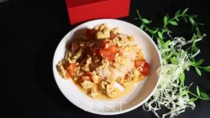 Make Tomato eggs and rice step 10
