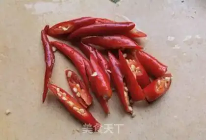 Make Dutch pepper fried eggs step 1