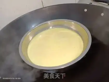 Make Steaming eggs step 1
