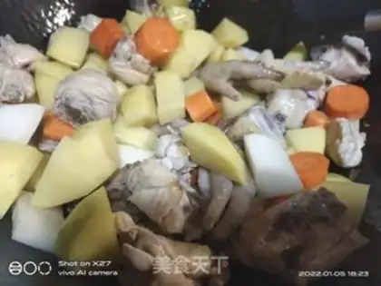 Make Potato chicken curry rice step 2