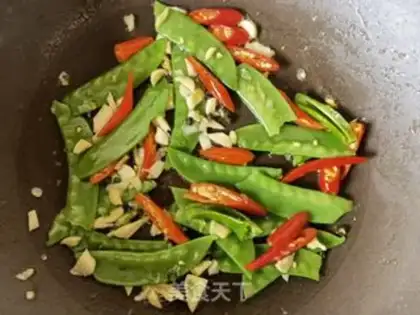 Make Dutch pepper fried eggs step 9