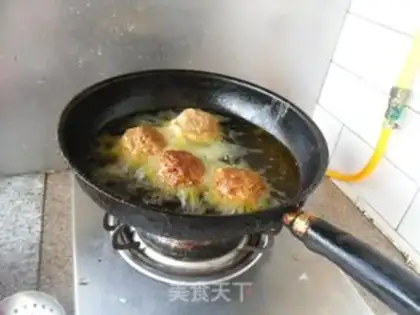 Make Red burning lion head step 6