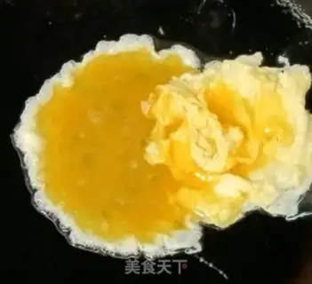 Make Ham sausage fried eggs step 7