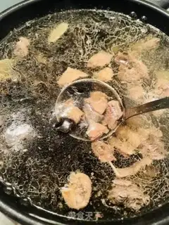 Make Dove sea cucumber soup step 3